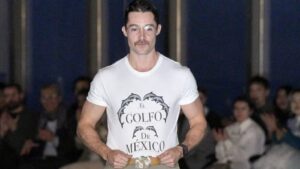 Patricio Campillo y su Camiseta “El Golfo de México” en el New York Fashion Week