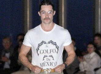 Patricio Campillo y su Camiseta “El Golfo de México” en el New York Fashion Week