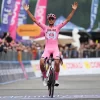Isaac del Toro mantiene el liderato del Giro de Italia y escribe una página histórica para el ciclismo mexicano