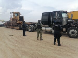 Asegura Secretaría de Seguridad y Paz maquinaria pesada sin documentación durante operativo carretero