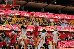 Freseras de Irapuato cae en su primer compromiso de playoffs en Cancún