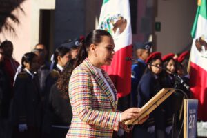 Abanderan 43 escoltas en Irapuato y rinden homenaje a elementos caídos en el Día de la Bandera
