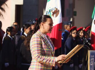 Abanderan 43 escoltas en Irapuato y rinden homenaje a elementos caídos en el Día de la Bandera