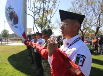 Irapuato realiza izamiento de bandera monumental para conmemorar efemérides de marzo